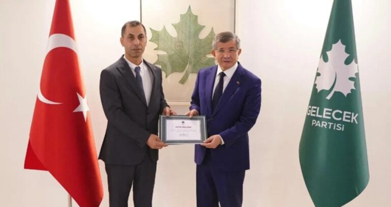 ahmet davutoglu atamisti gelecek partisi il baskani tacizden gozaltinda bpAvjcy1