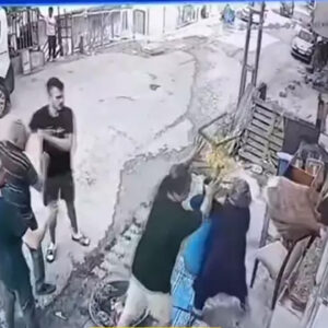 basaksehirde 70 yasindaki kadina darp MwKuSDzI