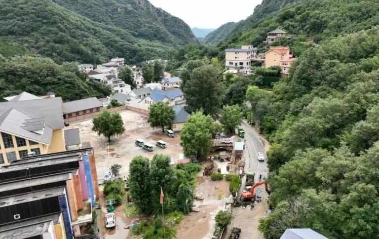 cin selzedelere 70 milyon yuan yardim mpi5p7An