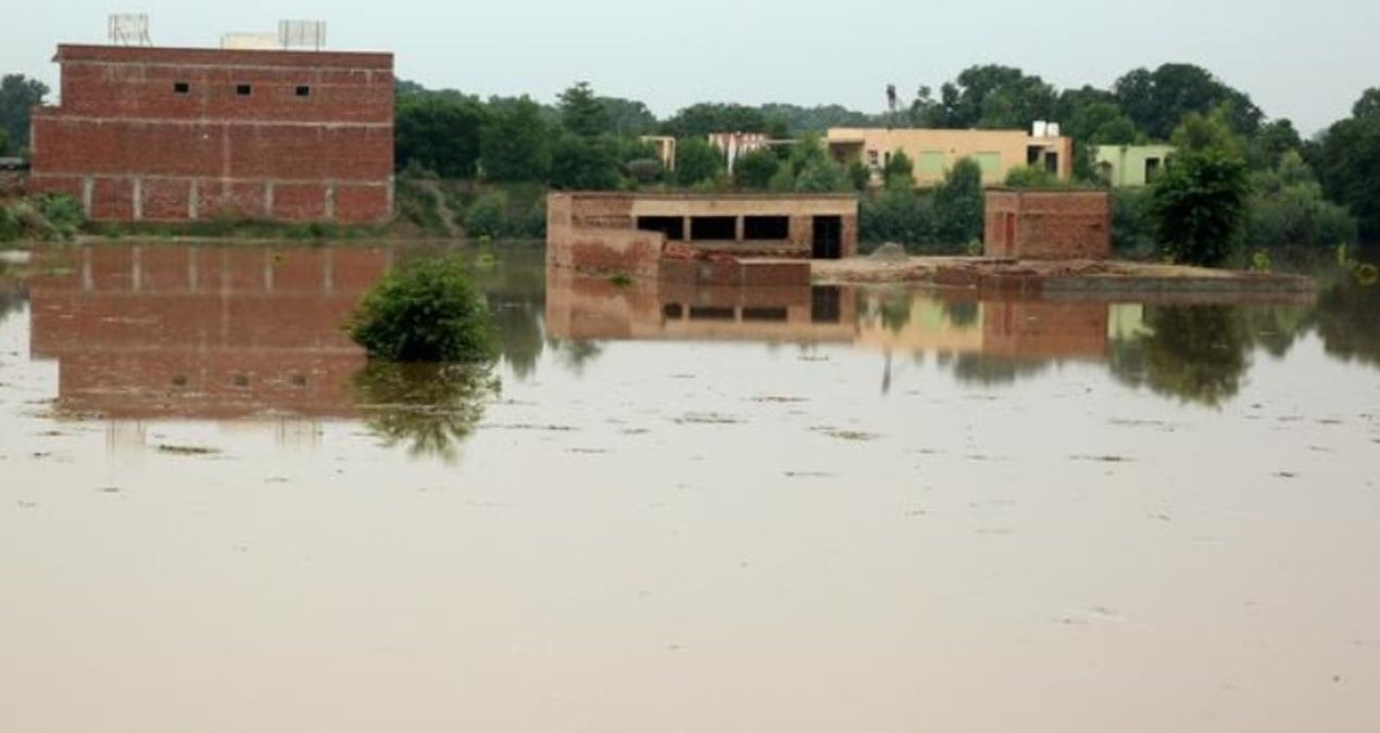 pakistanda sel riski 110 bin kisi tahliye edildi krV8CxjW