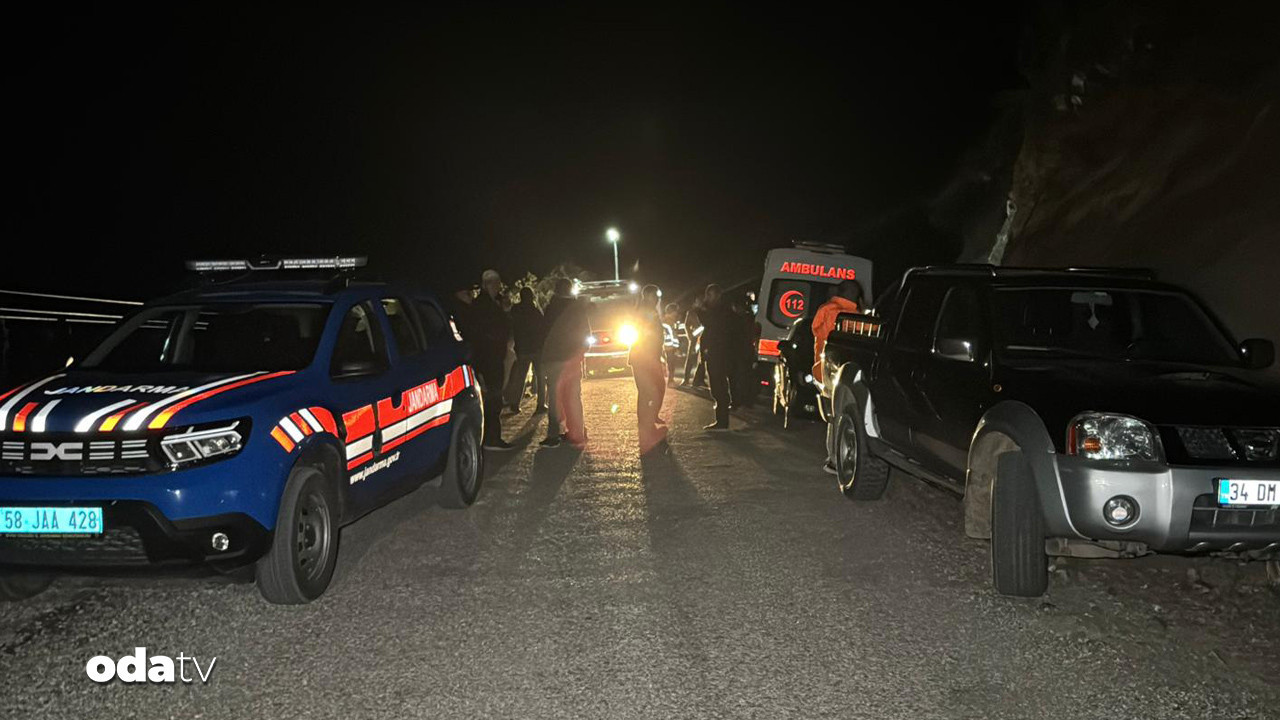 sivasta feci kaza 4 kisi hayatini kaybetti 8Kw7xdp6