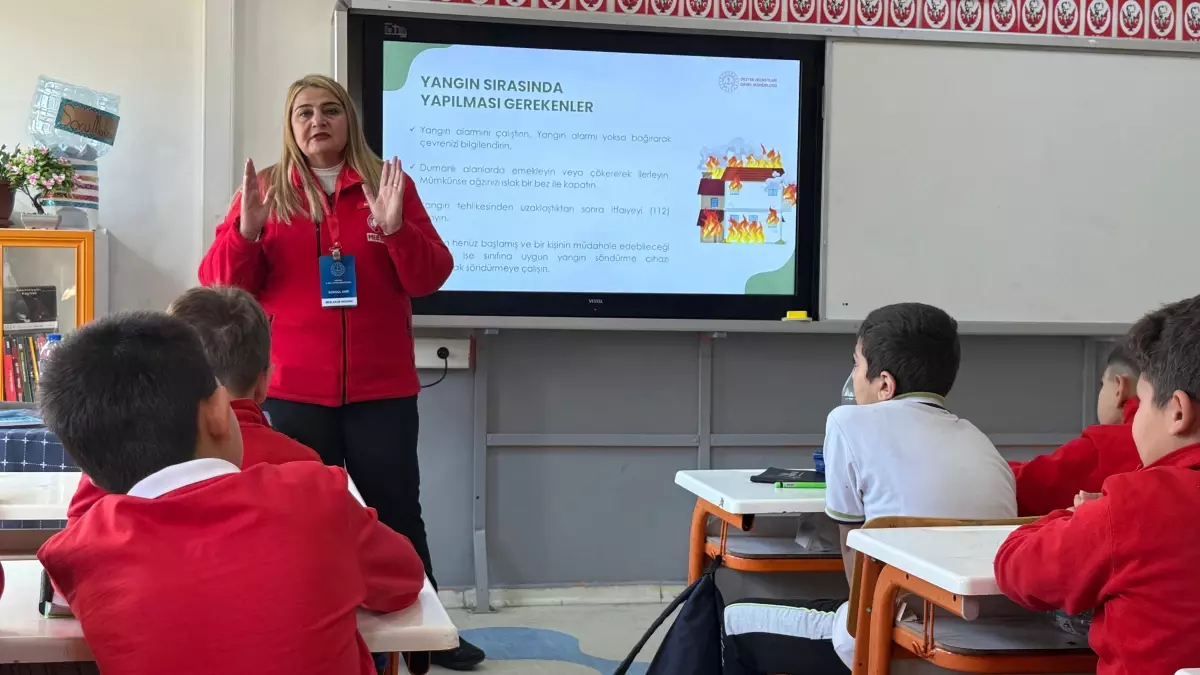 mebden es zamanli tahliye tatbikati 18 milyon ogrenci katildi 6Z4zzyvn.jpg