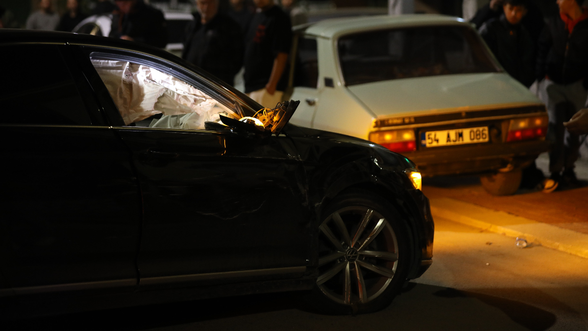 sakaryada uyusturucu tasidigindan suphelenilen arac kovalamaca sonucu yakalandi VxkThbZ1.jpg