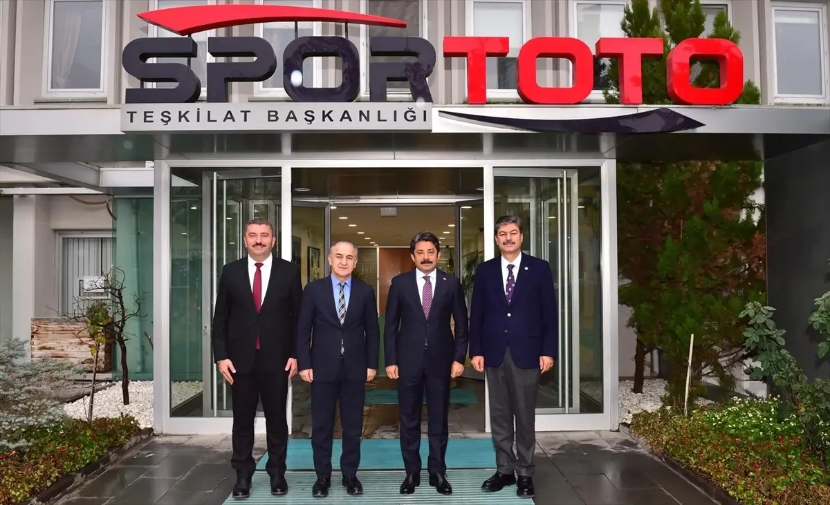 Kırşehir’e yeni stadyumun yapımı için sözleşme imzalandı