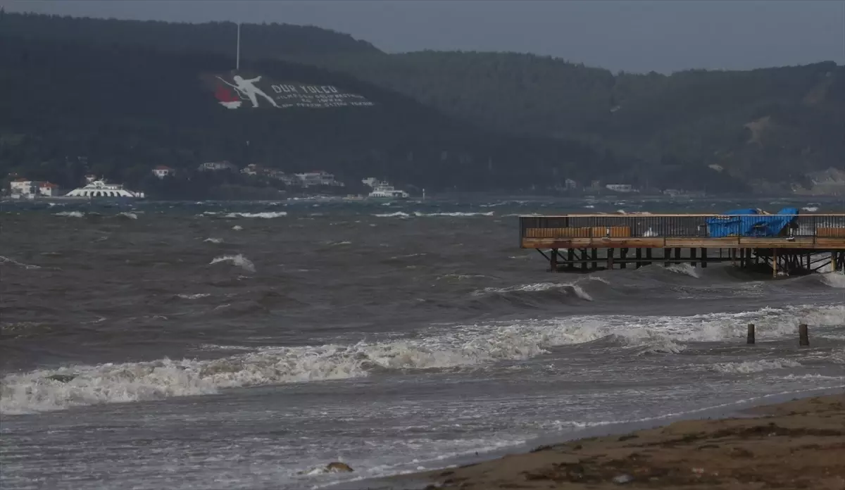Çanakkale Boğazı’na Lodos Engeli