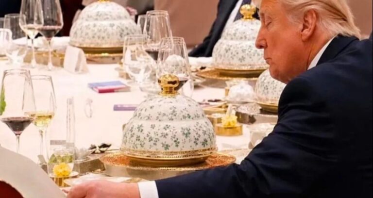 si-masada-kalktigi-anda-trump-sinin-defterini-karistirdi-ZeCsDLez