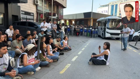 Ankara’da bir yanda müdahale, bir yanda abluka… Öğretmenlerin eylemine polis engeli: Gözaltılar var!