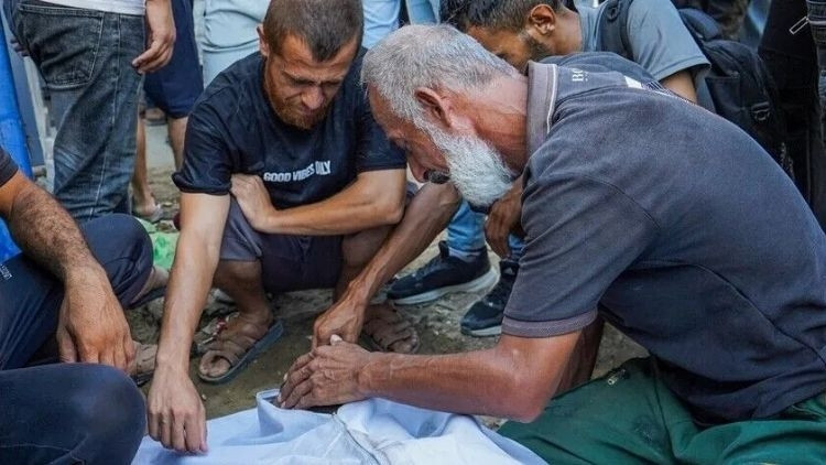 Israilden gazzede cenaze torenine saldiri 7 olu 19 yarali 3pdDRxwP