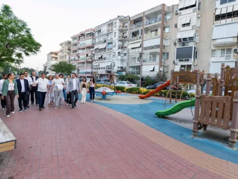 Izmir karsiyakaya kesintisiz bisiklet yolu geliyor 7FE3Pm3f